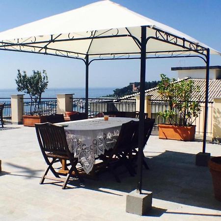 Riviera Mare Lägenhet Varazze Exteriör bild