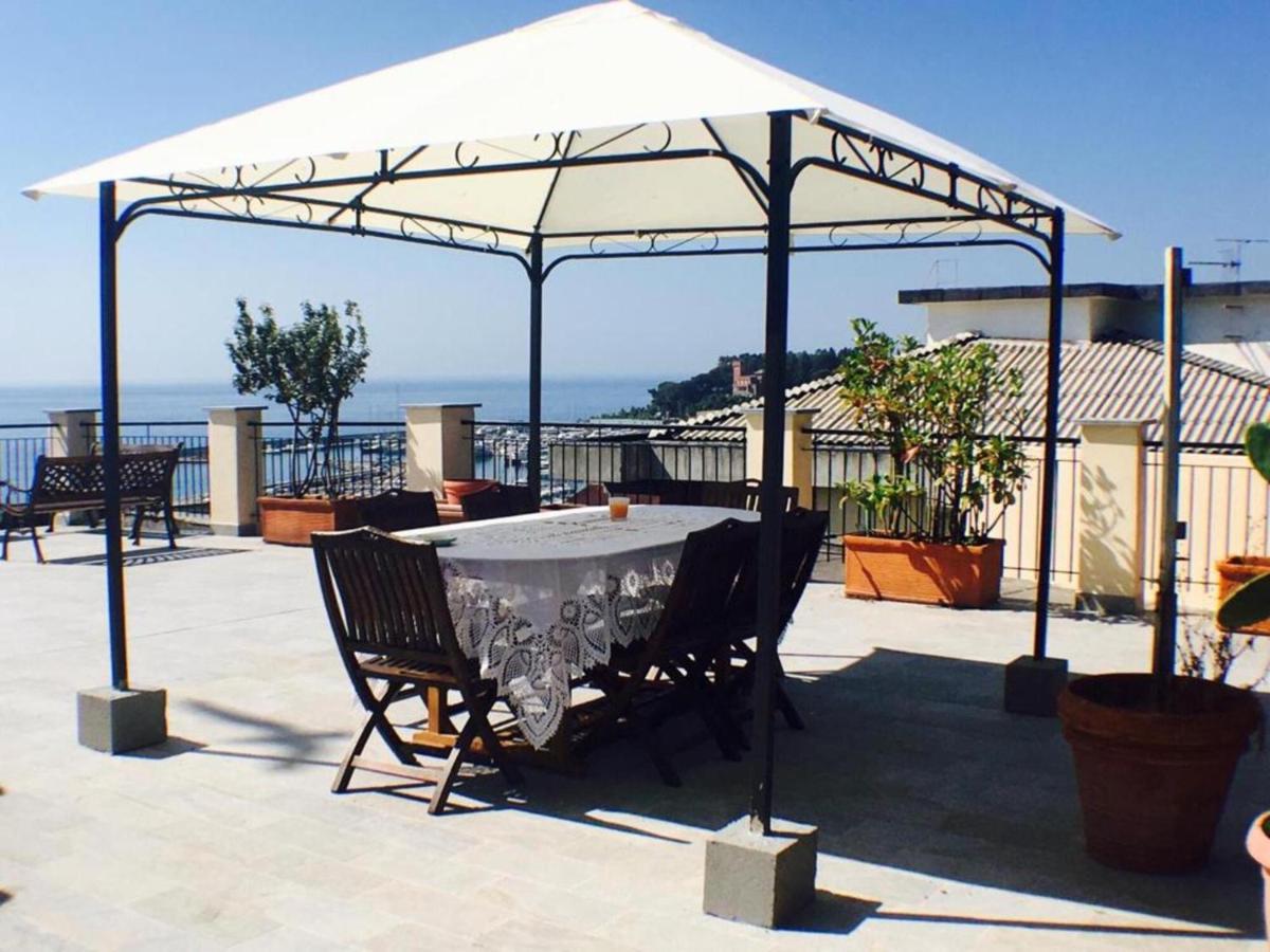 Riviera Mare Lägenhet Varazze Exteriör bild